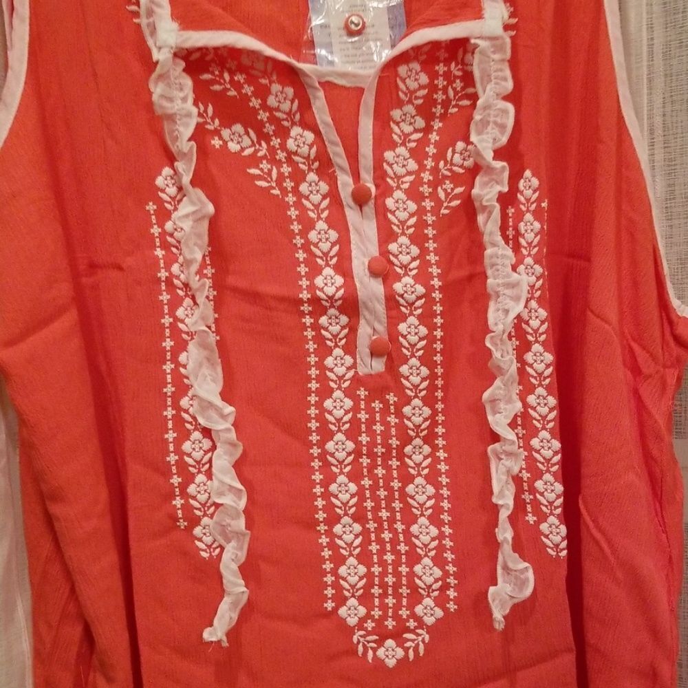 Shirt   - Picture 2 of 5